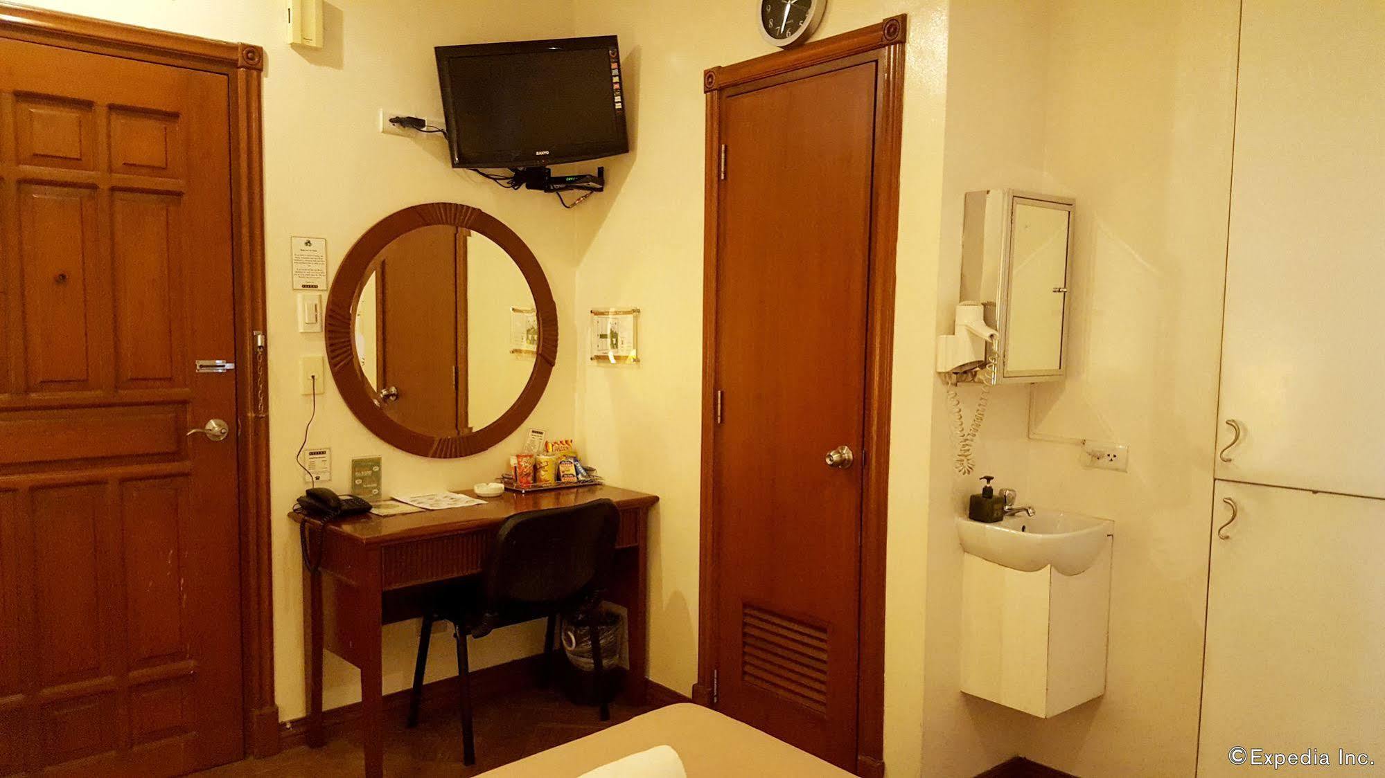 Avitel Hotel Makati City Kültér fotó