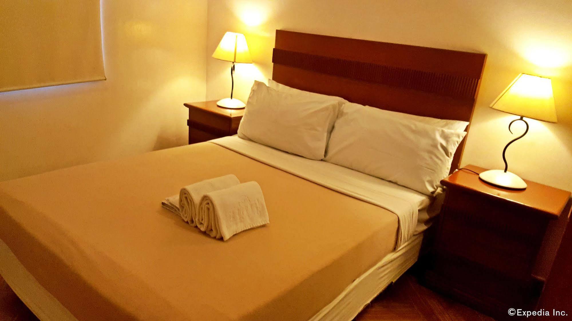 Avitel Hotel Makati City Kültér fotó