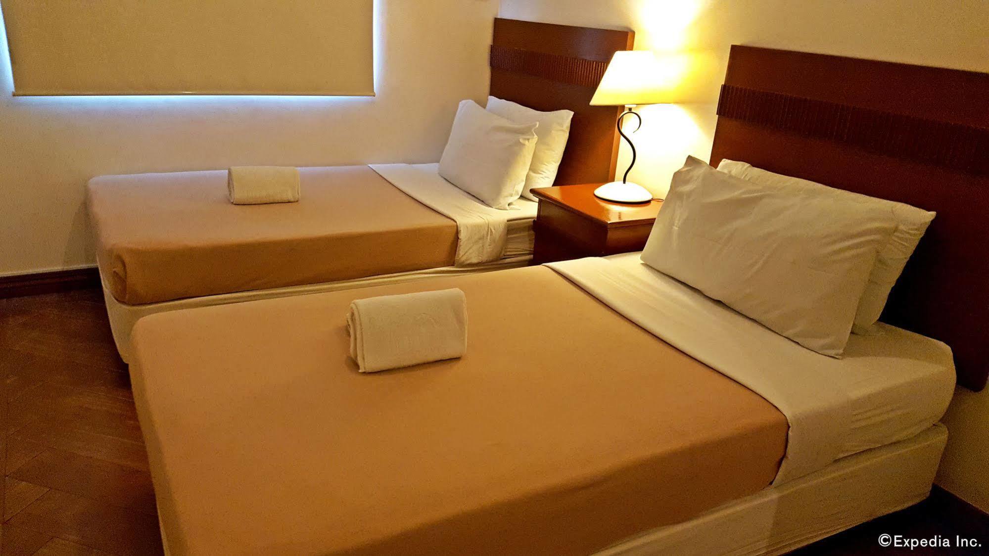 Avitel Hotel Makati City Kültér fotó