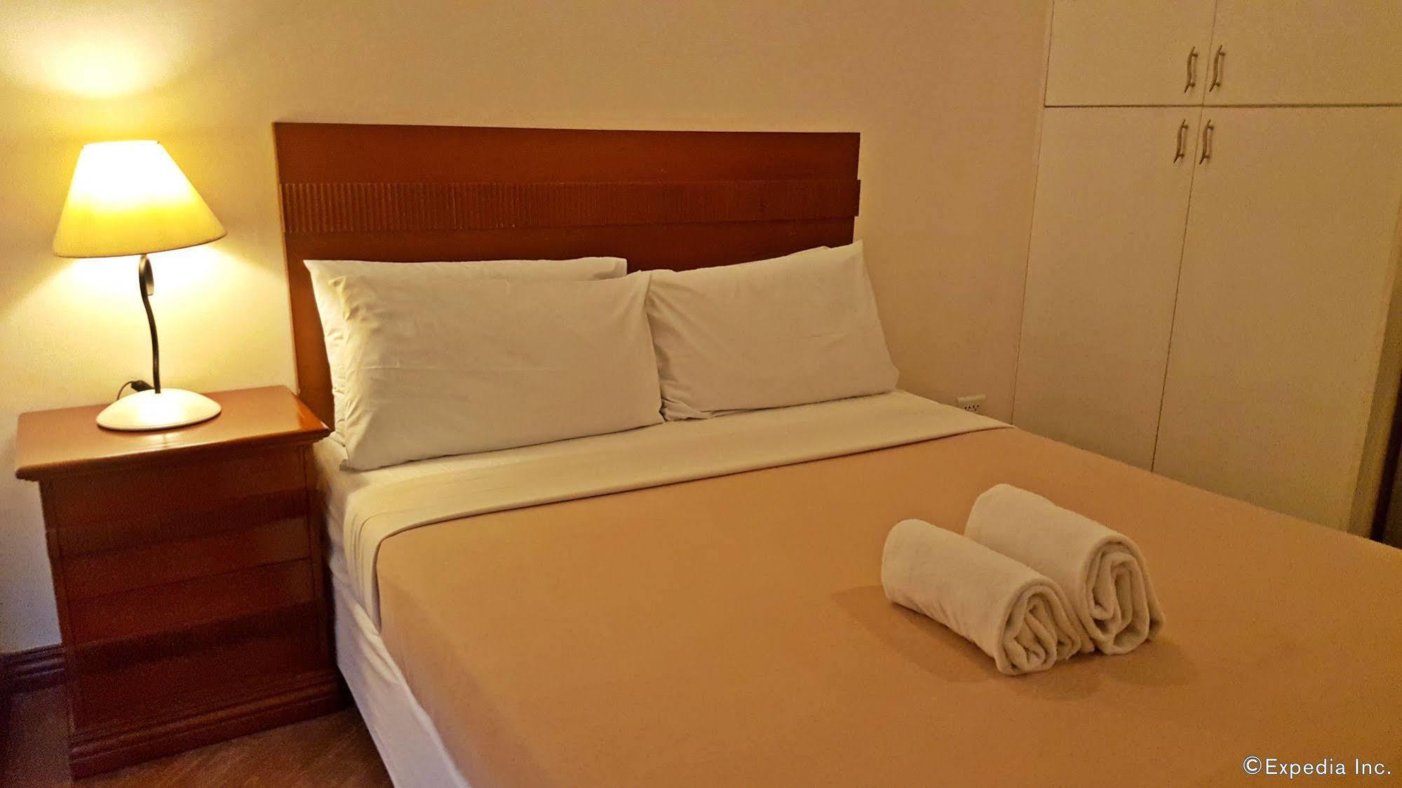 Avitel Hotel Makati City Kültér fotó