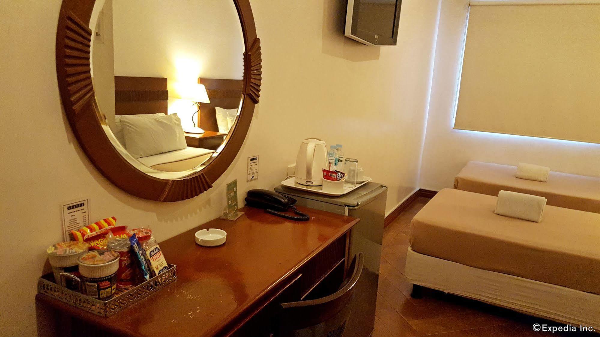 Avitel Hotel Makati City Kültér fotó